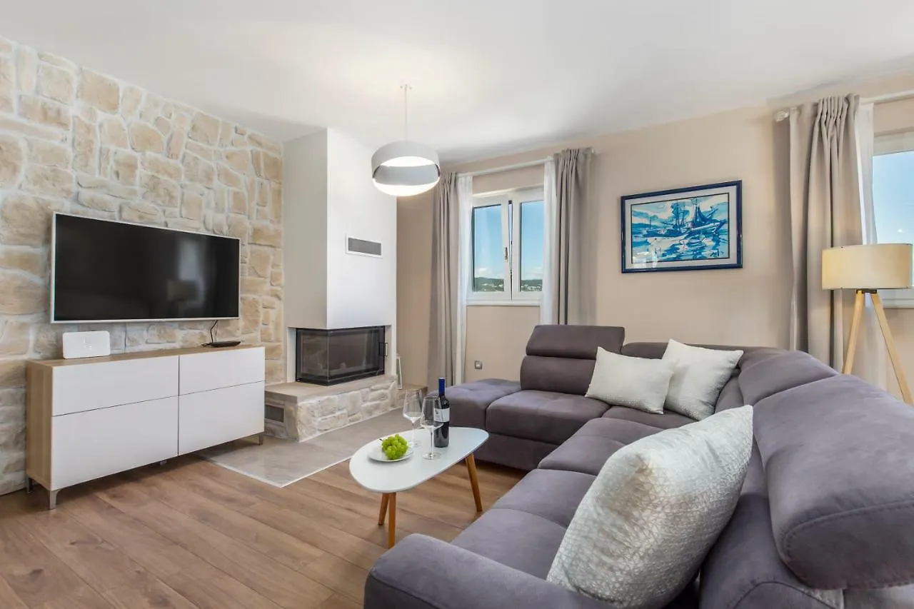 Apartment Niki Opatija 0*,  Croatia