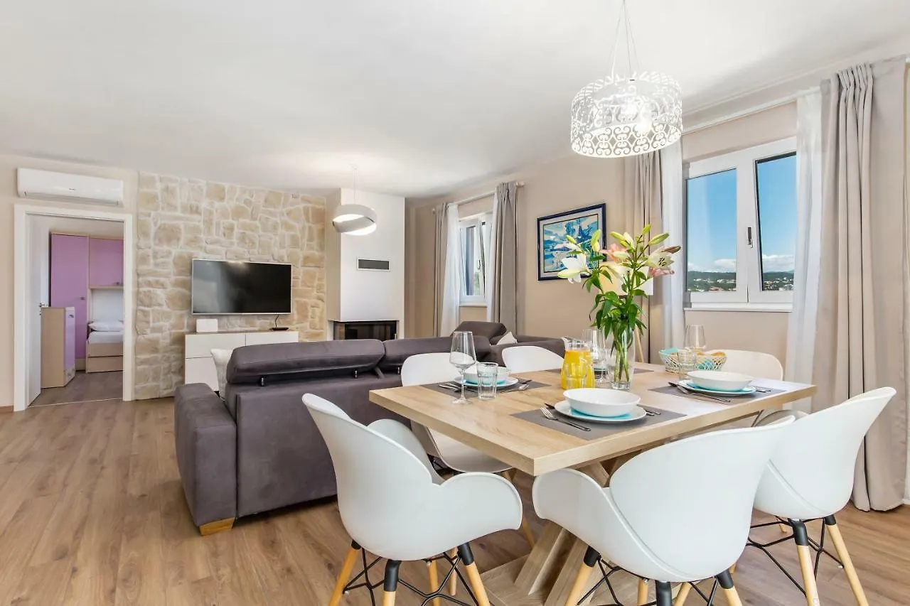 Apartment Niki Opatija